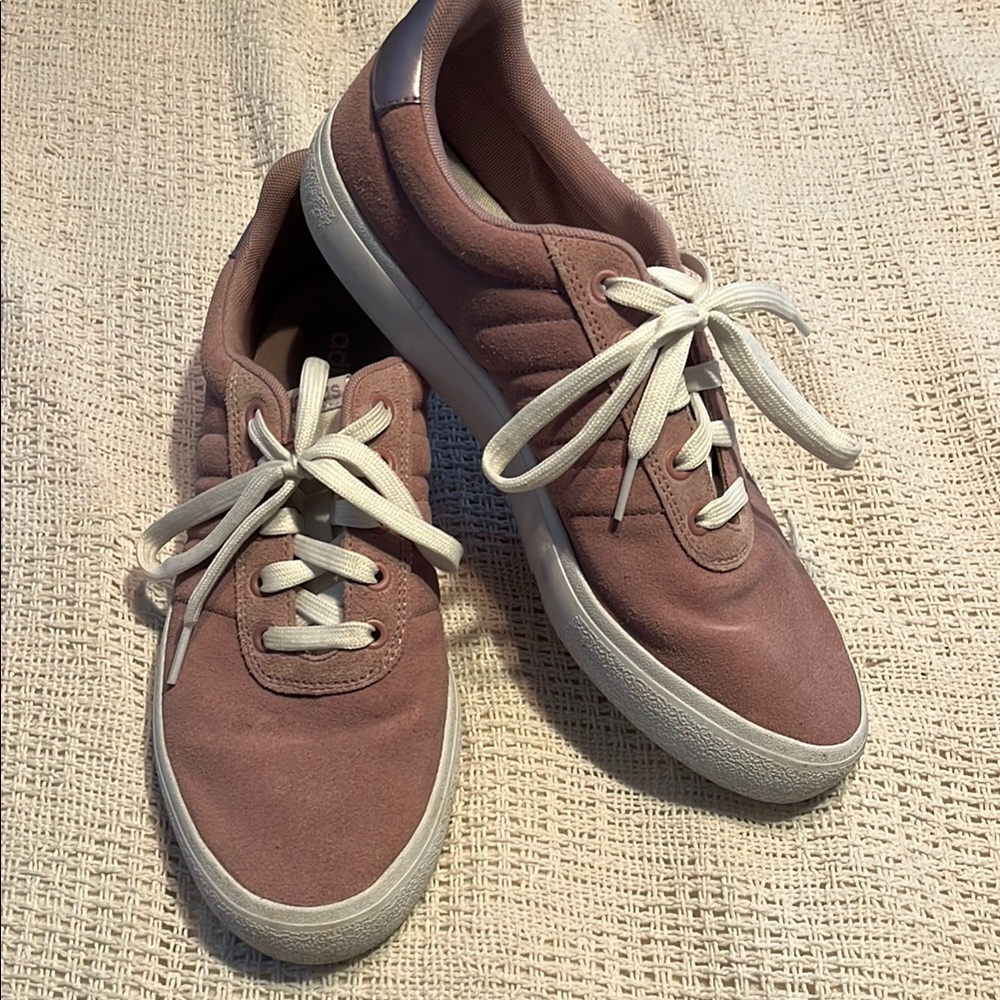 Adidas purple suede and White Sneakers Classic Style